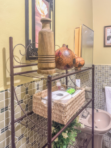 Bathroom 5, Casa Nube