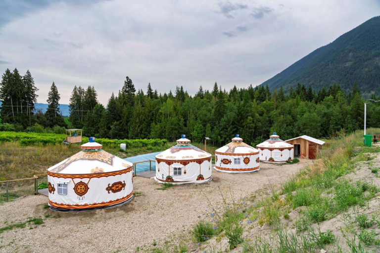 Exterior, Recline Yurt, Columbia-Shuswap