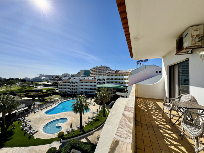 Sport & Beauty, Albufeira Central 8 by Homing, Albufeira