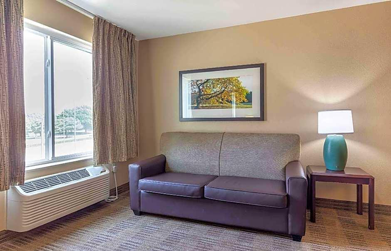 Bedroom 2, Arbor Terrace, Travis