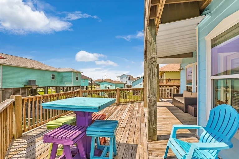 Outdoor dining, Family Tides 4 Bedroom Home by RedAwning, Galveston