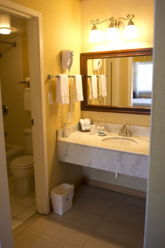 Bathroom 5, Travelodge by Wyndham Ogallala, Keith