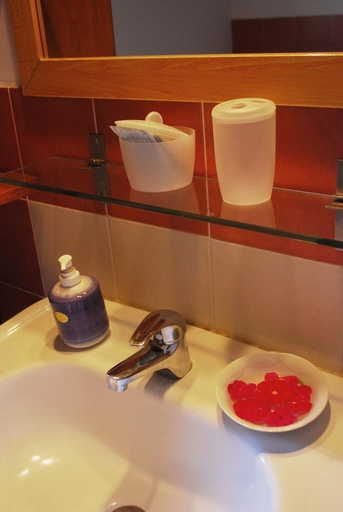Bathroom 5, Al Mare in Città, Catania
