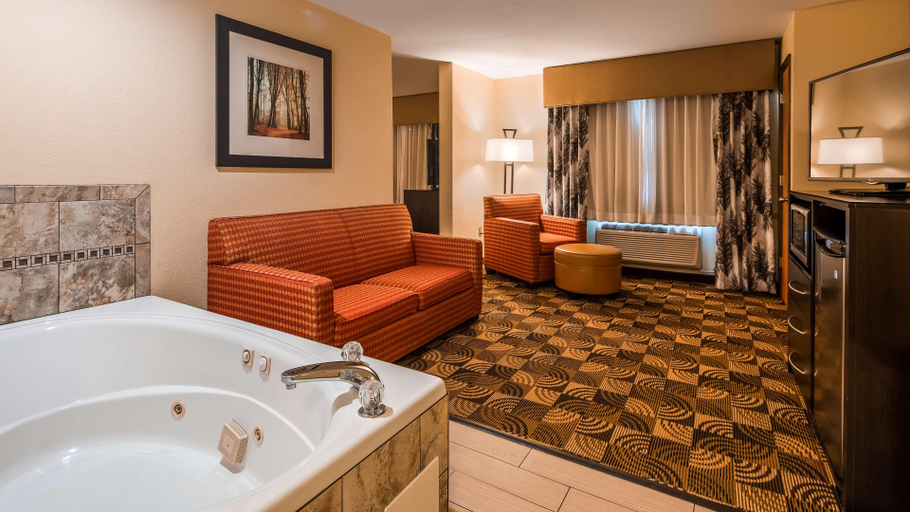 Bathroom 5, Best Western Plus Whitewater Inn, Hamilton