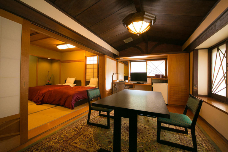 Bedroom 3, Ryotei Tanokura, Yufu