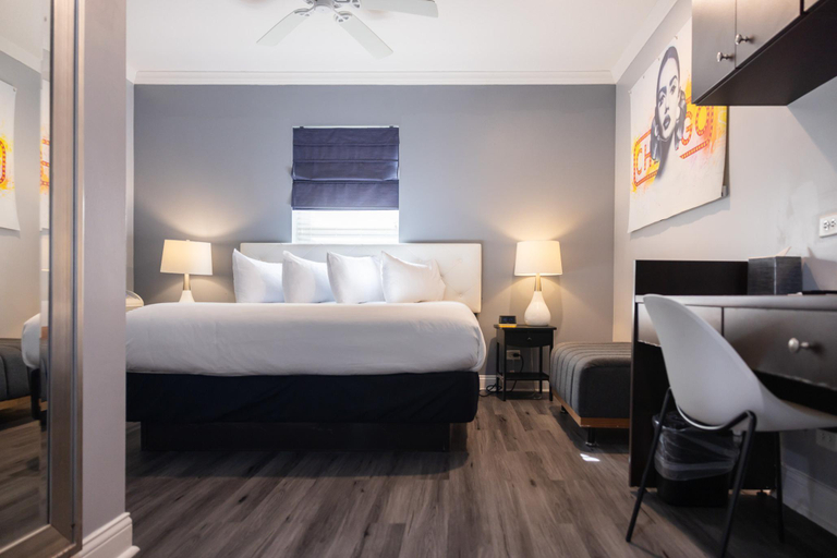 Bedroom 2, Hotel Chicago West Loop Surestay Collection By Bw, Cook