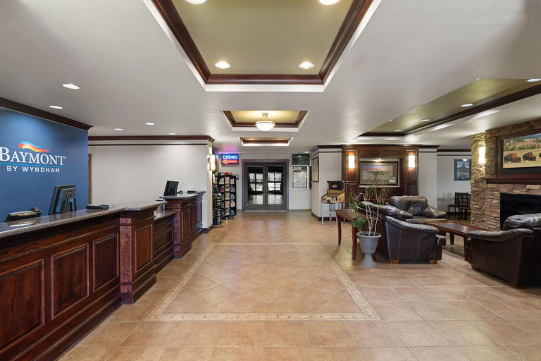 Public Area 2, Baymont Inn & Suites by Wyndham Sturgis, Meade