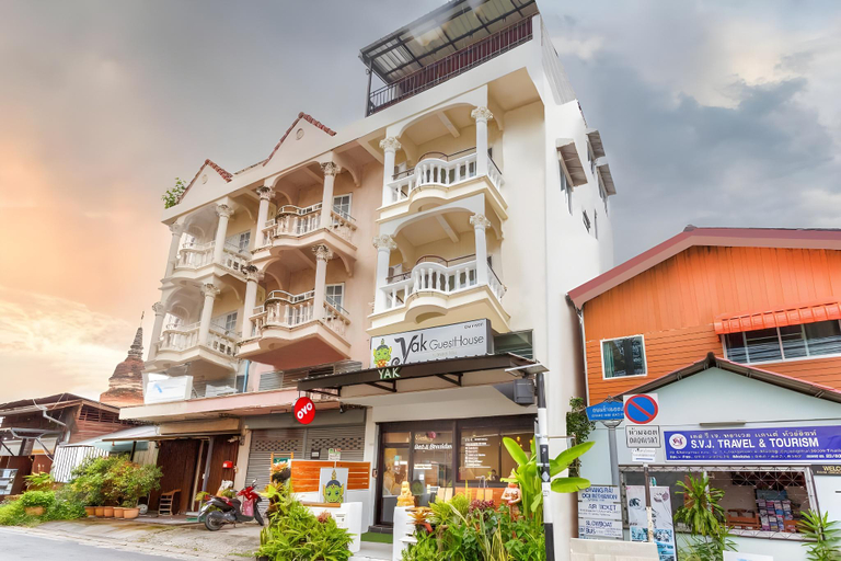 Entrance 4, Chiang Mai Apartments, Muang Chiang Mai