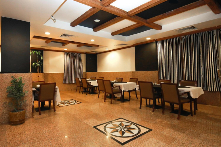 Others 5, La Villa, Doha