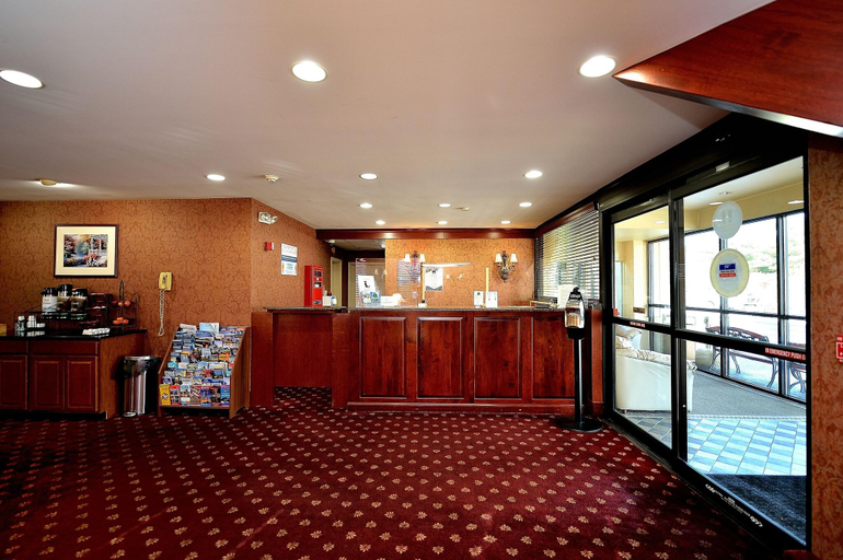 Public Area 2, Riverview Inn & Suites, Bristol