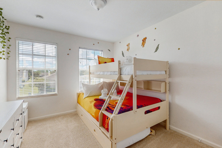 Room 2, Water View Retreat With Lanai, Heated Pool, Pool Spa, Game Room, & AC, Osceola