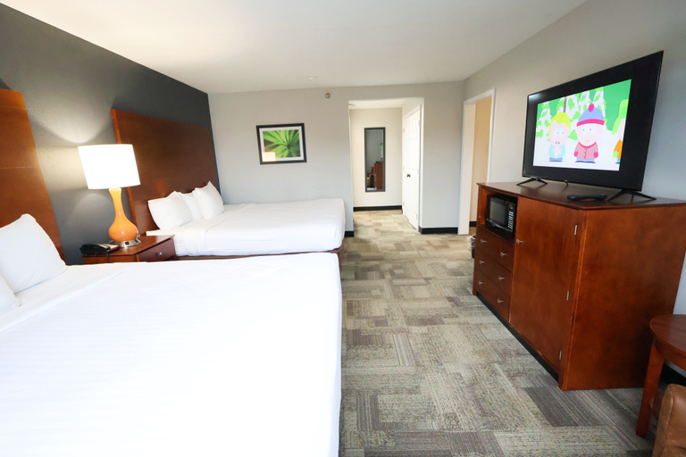 Bedroom 3, Greenfield Inn & Suites, Hardin