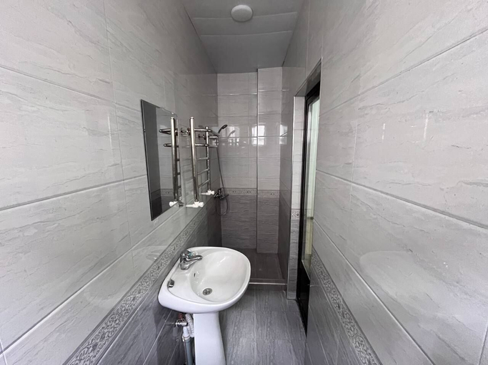 Bathroom 2, Tashkent Atlas, Tashkent City