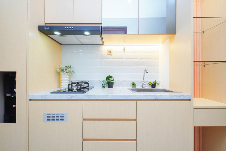 Others 4, 2 Pax Practical Studio at Transpark Cibubur Apartment By Travelio, Depok