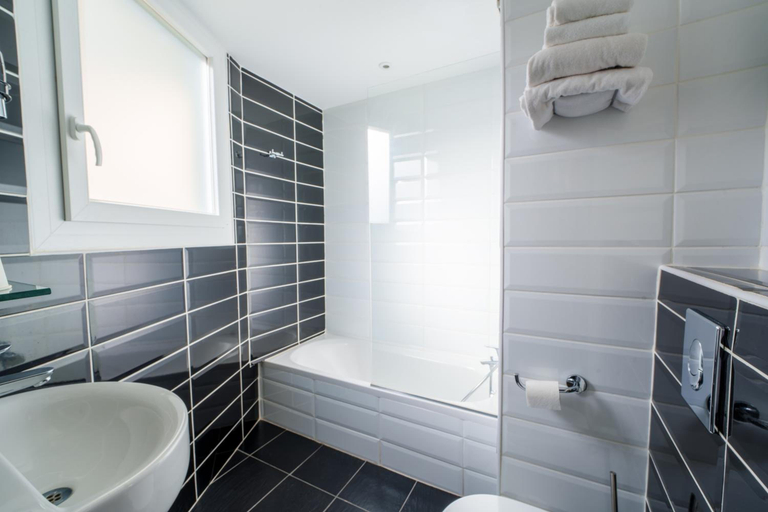 Bathroom 4, NYX Hotel, Pyrénées-Orientales