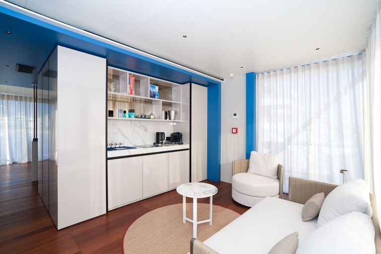 Interior, Marina Suite, Savona