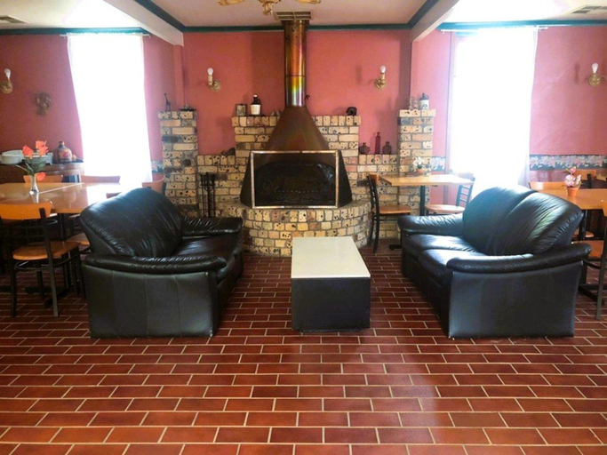 Others 3, Hunter Valley Travellers Rest, Cessnock