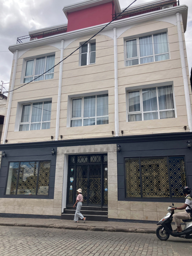 Exterior & Views, Radama Hotel & Studios, Analamanga