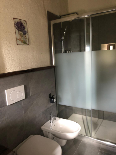 Bathroom 2, B&B Il Castellaccio - Albavilla, Como