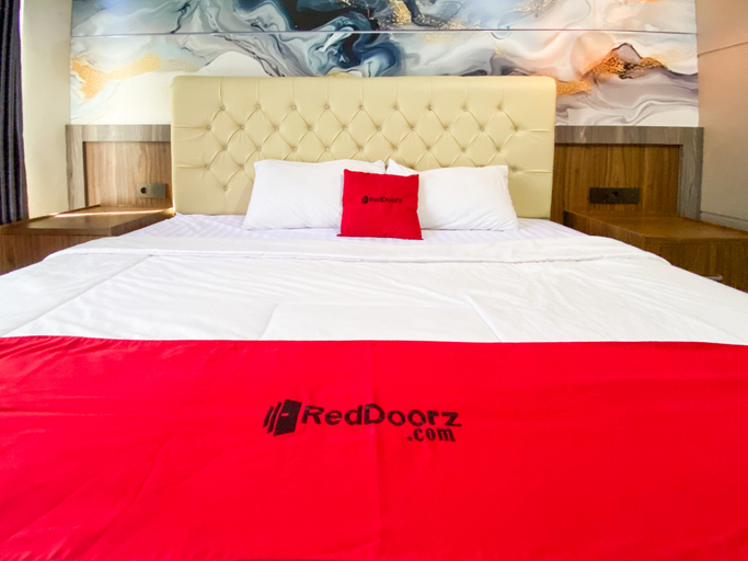 Bedroom 2, RedDoorz Plus @ edOtel Malang, Malang