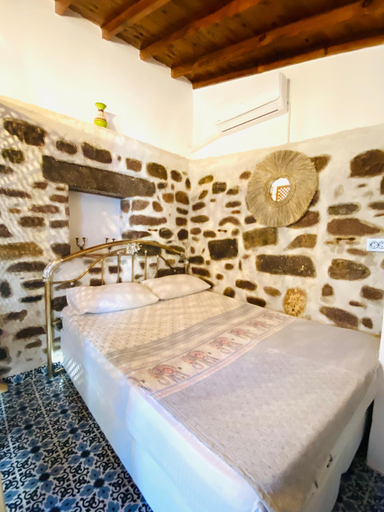 Bedroom 2, Badehan Guest House, Urla