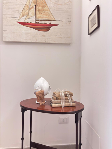 Food & Drinks 4, Faro Bianco Gallipoli Dependance, Lecce