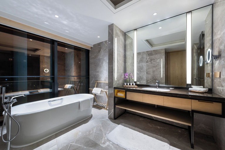Bathroom 4, Grand Mercure Shanghai Lingang, Shanghai