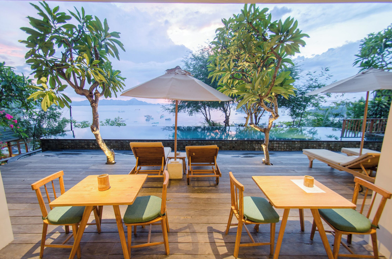 Food & Drinks 5, Bayview Gardens Hotel, West Manggarai