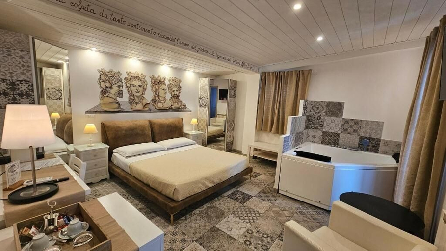 Bedroom 4, B&B Triskèles, Messina