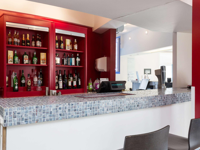 Food & Drinks 5, Travelodge Dundee Strathmore Avenue, Dundee