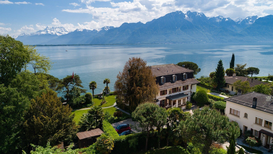 Aerial view, Montreux Rotana Villa, Pays-d'Enhaut