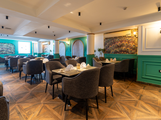 Food & Drinks 5, Panorama Ramsis Hotel & Cafe , Al-Azbakiyah