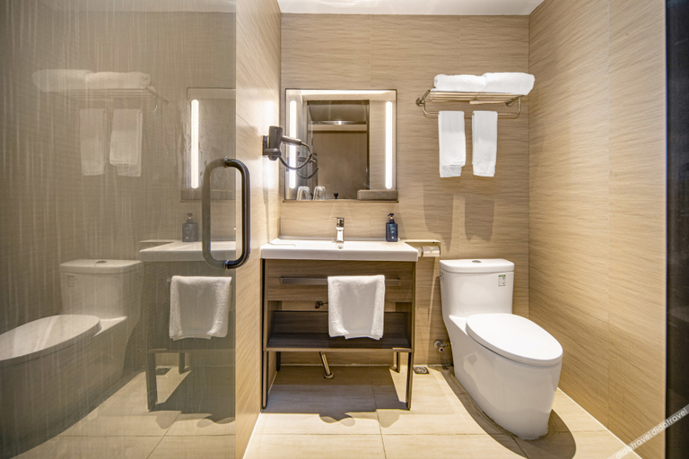 Bathroom 3, Hanting Hotel Shenzhen Huaqiangbei Science Museum Metro Station, Shenzhen