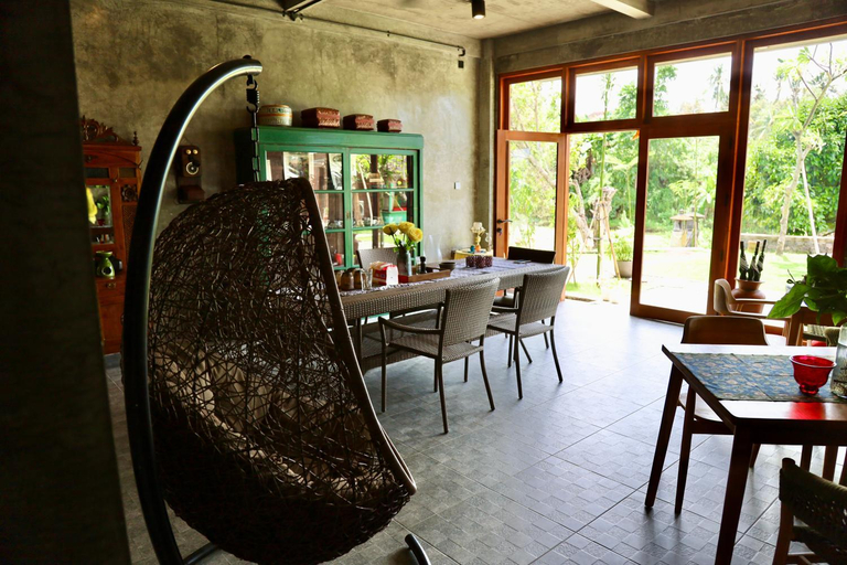 Food & Drinks 4, Rumah Hadeka sawan, Buleleng