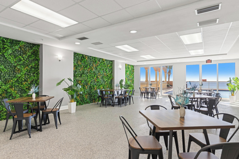 Food & Drinks, Sunrise Beach Resort by Panhandle Getaways, Bay