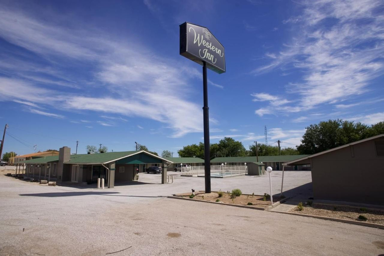 Exterior & Views, Western Inn, Hamilton