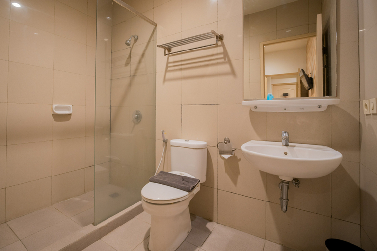 Bathroom 5, Aswin Hotel Makassar, Makassar