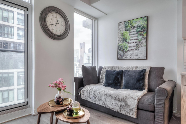 Living area 4, Linden Court Hotel and Suites, Toronto