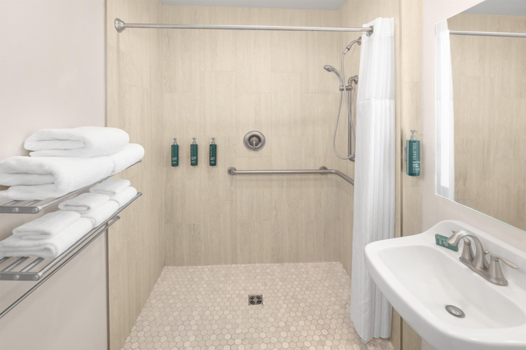 Bathroom 5, DoubleTree by Hilton Phoenix - Gilbert, Maricopa