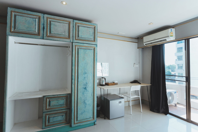 Others 4, Mitr Inn Nimman, Muang Chiang Mai