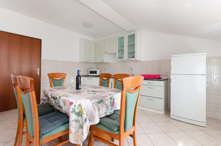 Facilities 4, Apartments Slavica, Lopar/Supetarska Draga