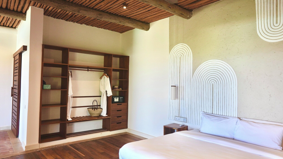 Room 2, Zahari Oceanfront, Msambweni
