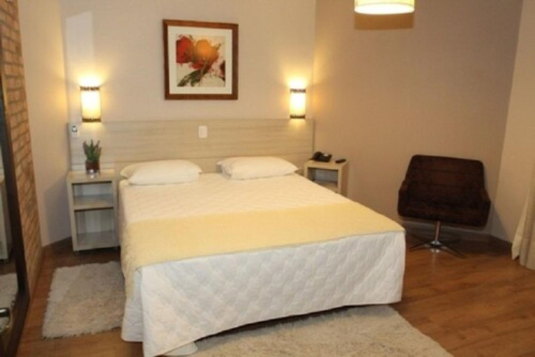 Bedroom 1, Di Capri Hotel, Farroupilha