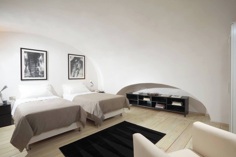 Room 4, Manray Charming and Modern Ground Floor Loft, Roma