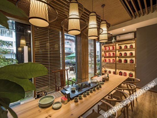 Others 5, Yun qi shan su, Nanping