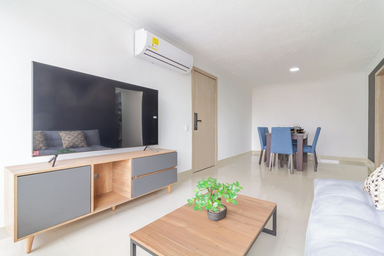 Living area 3, Altos del parque By Host Pro, Barranquilla