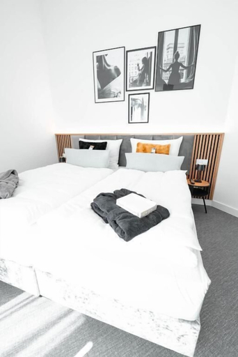 Room 3, Das Naturlich, Regensburg