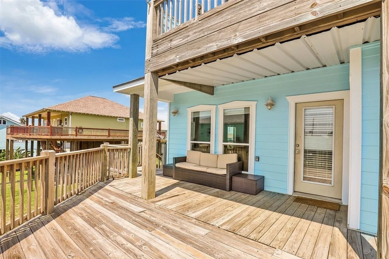 Terrace/patio 2, Family Tides 4 Bedroom Home by RedAwning, Galveston