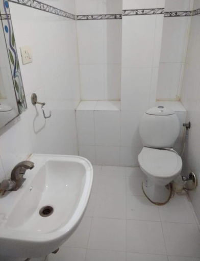 Bathroom 3, Hotel SP international Lucknow, Lucknow