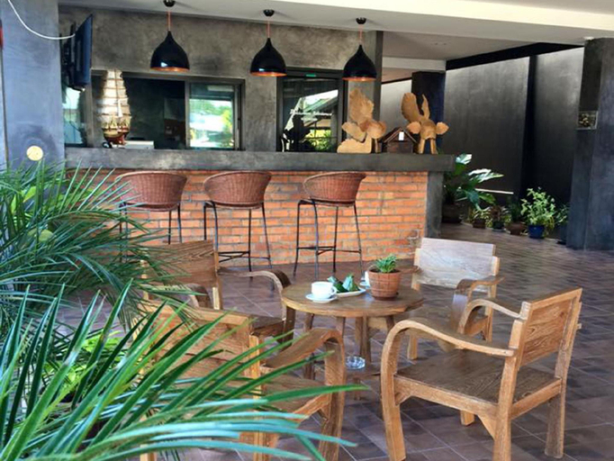 Food & Drinks 5, Rakkawan Residence Khaolak, Takua Pa